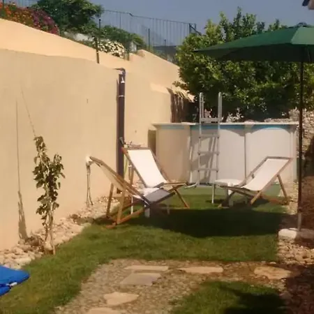 Lightoasis 1 アパート *